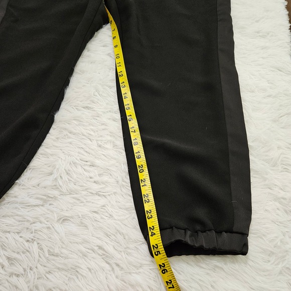 Banana Republic Women's Black Sleeveless Button Up Tie Waist Jumpsuit. Size 14 - Picture 10 of 14